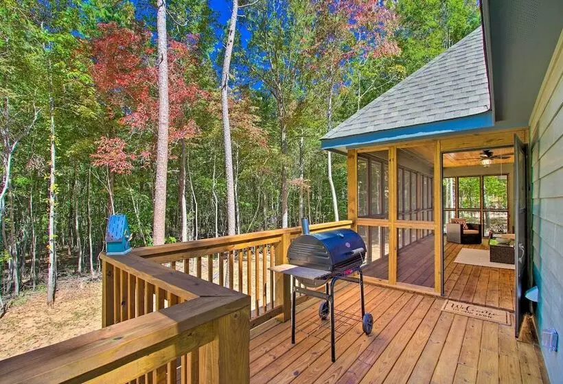 2 Mi To Golf Course + Fire Pit: Cozy Counce Cabin!