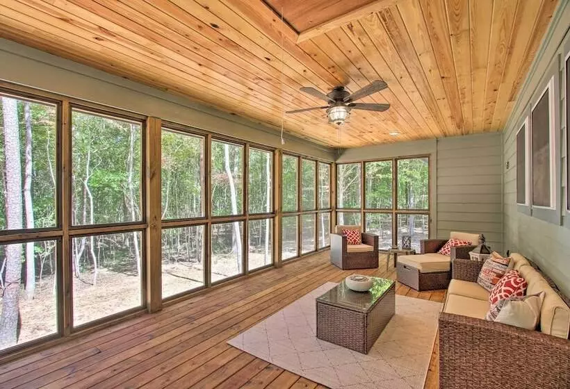 2 Mi To Golf Course + Fire Pit: Cozy Counce Cabin!
