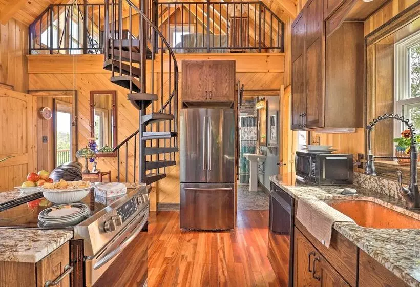 Deck + Mtn Views: Hot Springs Hideaway On 13 Acres