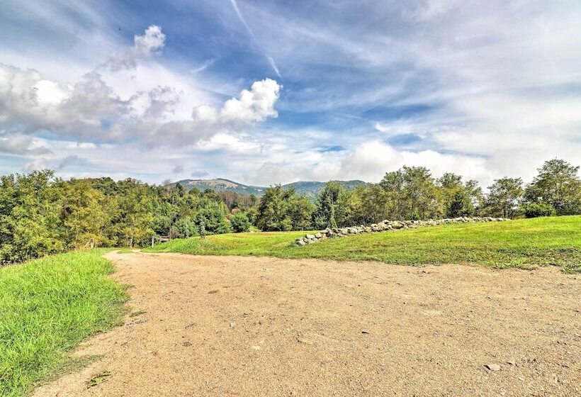 Deck + Mtn Views: Hot Springs Hideaway On 13 Acres