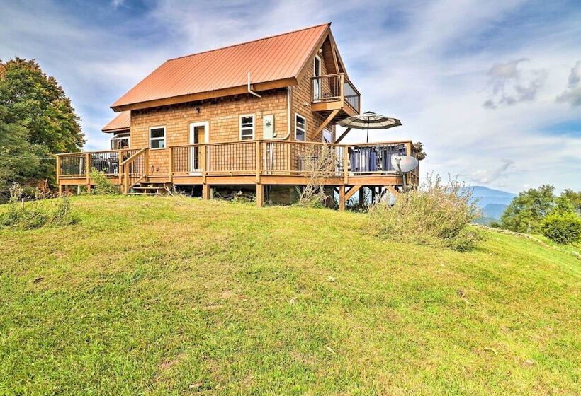 Deck + Mtn Views: Hot Springs Hideaway On 13 Acres