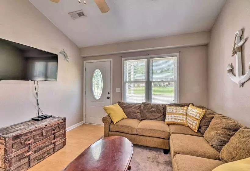 Cozy Pantego Cottage ~ 5 Miles To Belhaven!