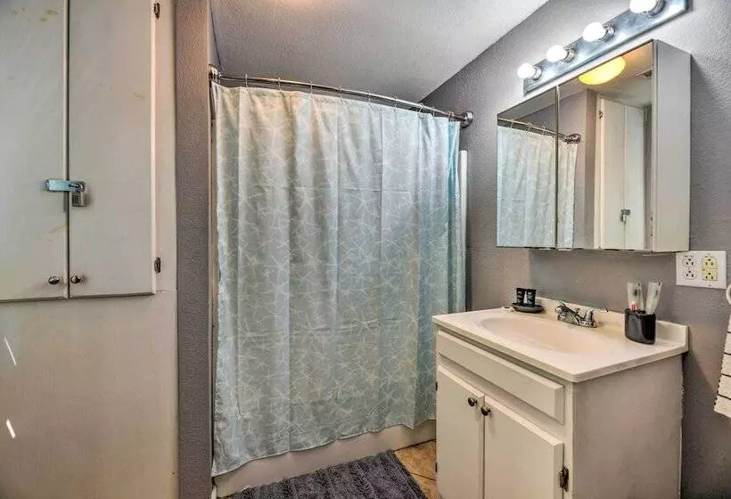 Cozy Pantego Cottage ~ 5 Miles To Belhaven!