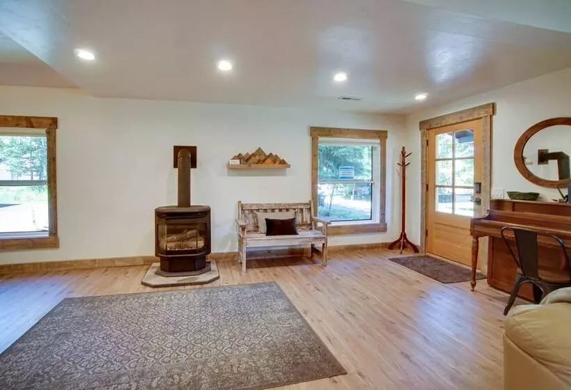 Deer Hollow Home < 1 Mi To Payette Lake!