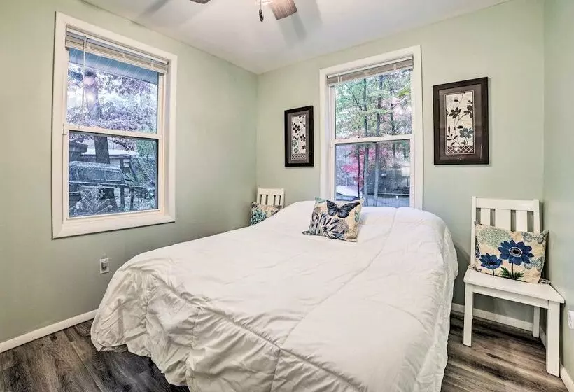 Dog Friendly Harrison Retreat W/ Grill & Fire Pit!