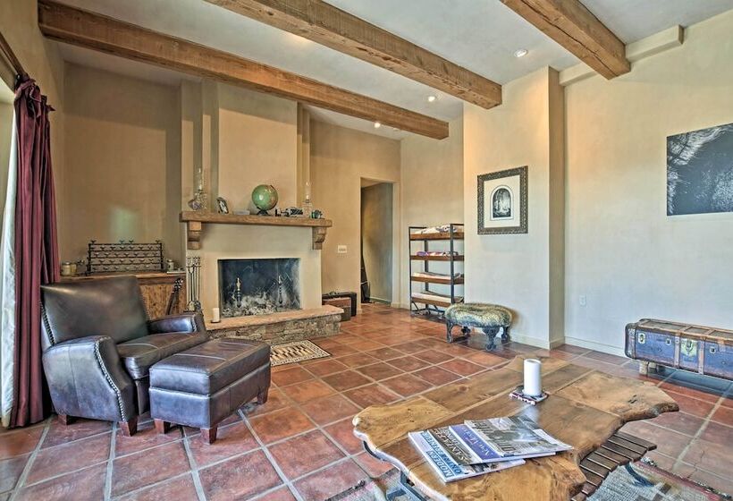 Charming Mountain Estate W/ Views + Fire Pit!