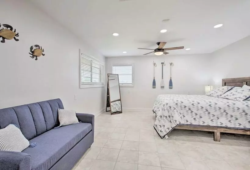 Theriot  Camp Outdoor Dreaming  Retreat W/ Dock!