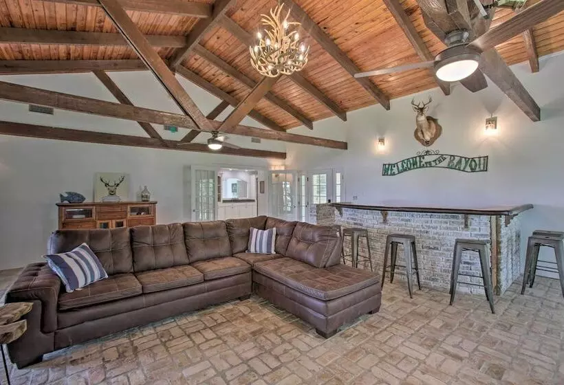 Theriot  Camp Outdoor Dreaming  Retreat W/ Dock!