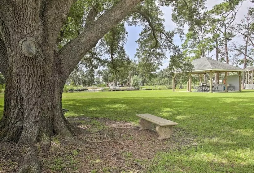 Theriot  Camp Outdoor Dreaming  Retreat W/ Dock!