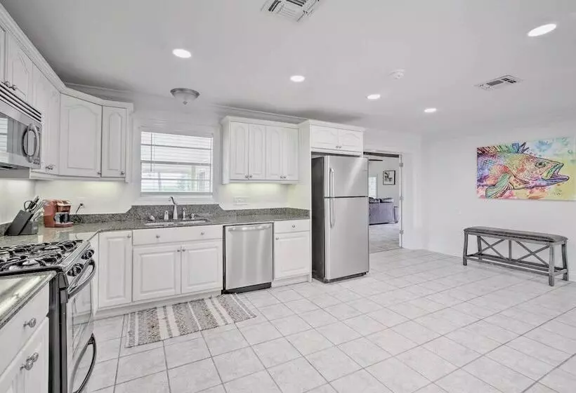 Theriot  Camp Outdoor Dreaming  Retreat W/ Dock!