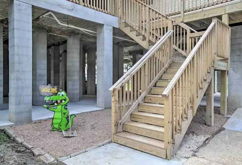 Theriot  Camp Outdoor Dreaming  Retreat W/ Dock!