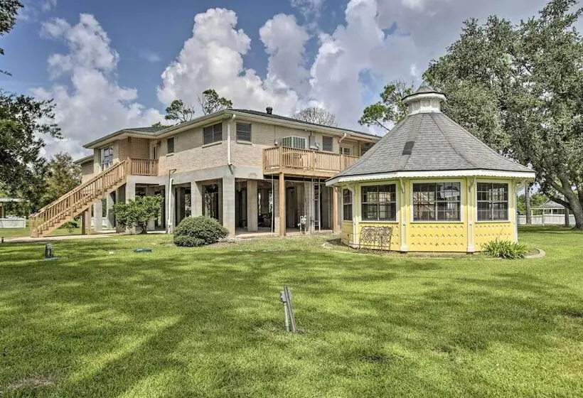 Theriot  Camp Outdoor Dreaming  Retreat W/ Dock!