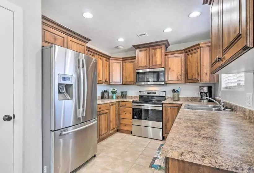 Family Friendly Cedar City Home ~ 3 Mi To Suu