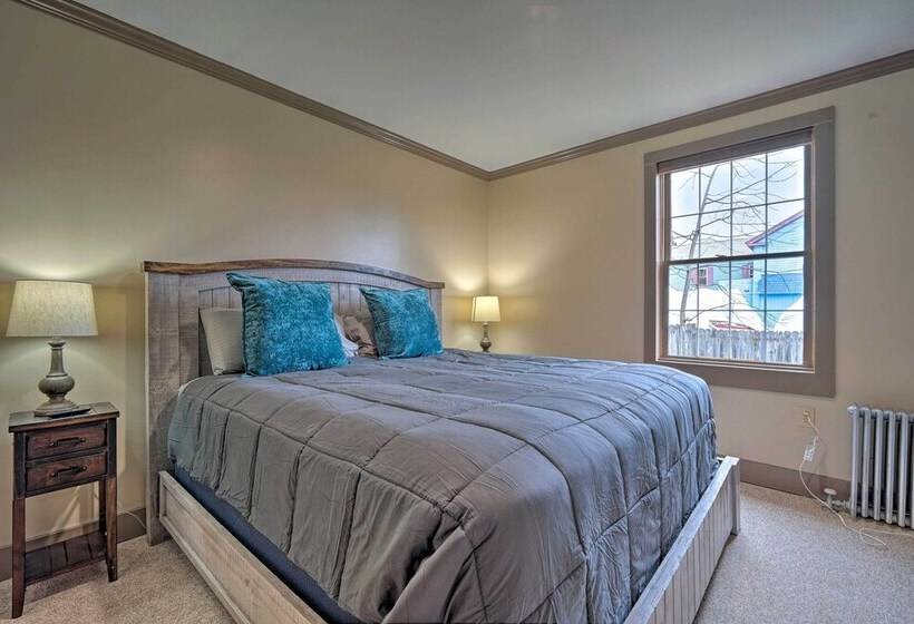 Family Friendly Retreat < 1 Mi To Lake George