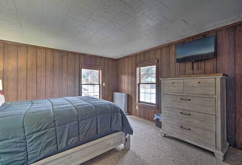 Family Friendly Retreat < 1 Mi To Lake George