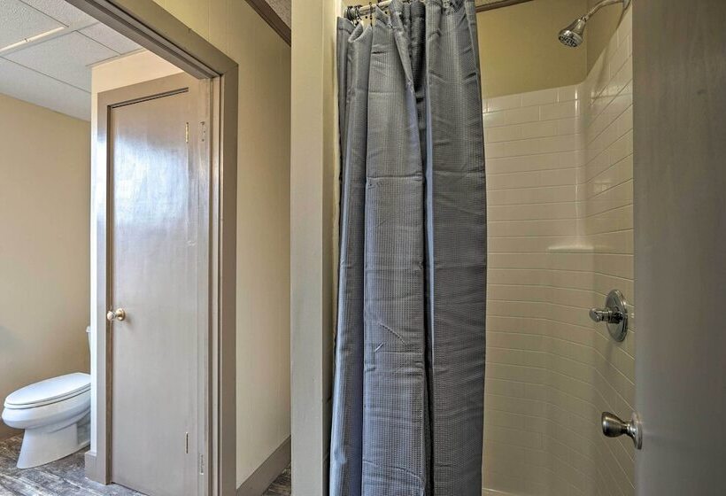 Family Friendly Retreat < 1 Mi To Lake George