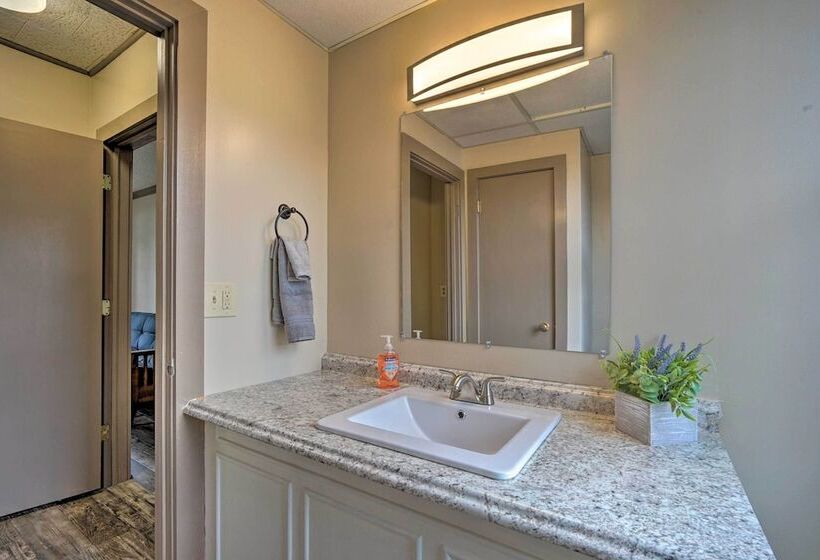 Family Friendly Retreat < 1 Mi To Lake George