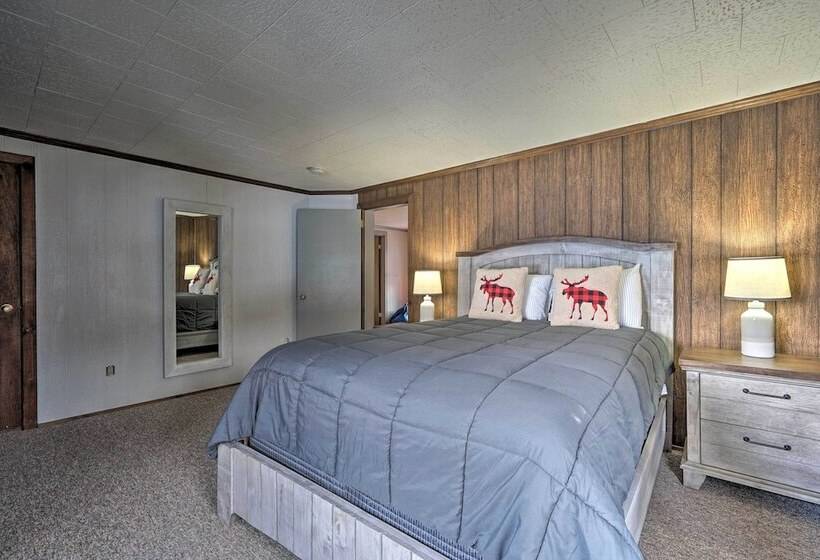 Family Friendly Retreat < 1 Mi To Lake George