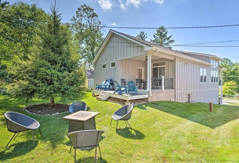 Fantastic House: Balcony, Steps To Lake Como!