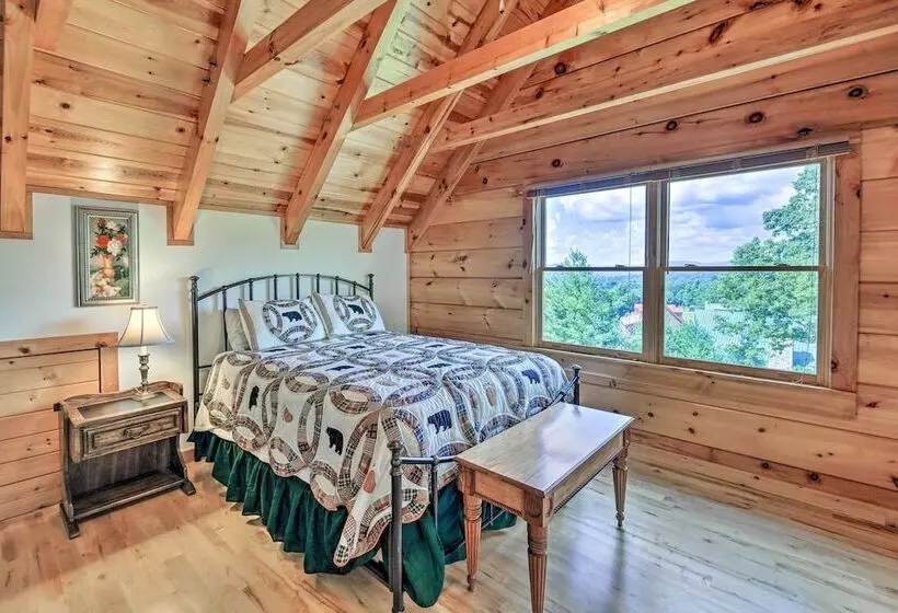 River Access & Game Room: Piney Creek Cabin!