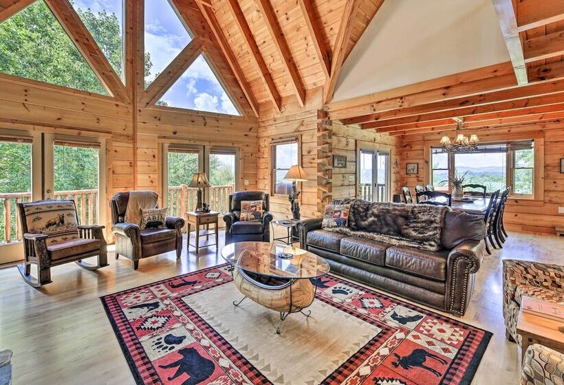 River Access & Game Room: Piney Creek Cabin!