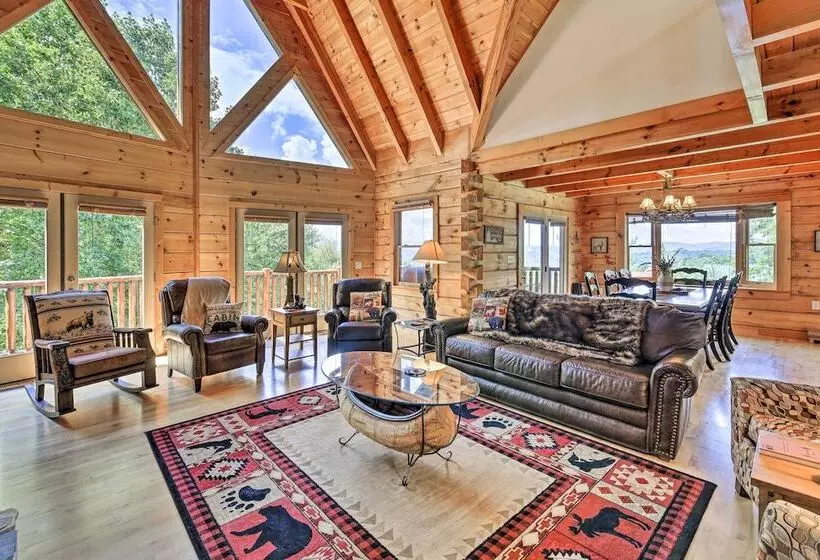 River Access & Game Room: Piney Creek Cabin!