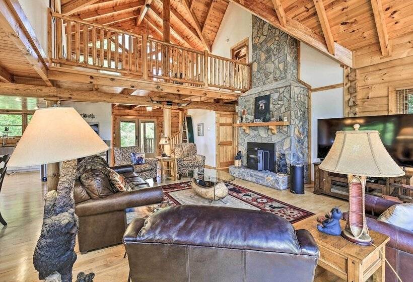 River Access & Game Room: Piney Creek Cabin!