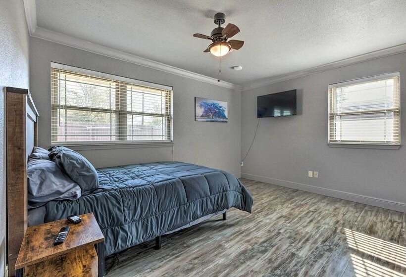 Inviting Gulfport Home W/ Private Pool & Yard