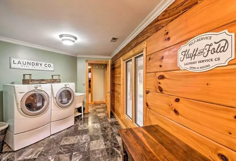 22 Acre Home On Bourbon Trail W/ Sunroom!