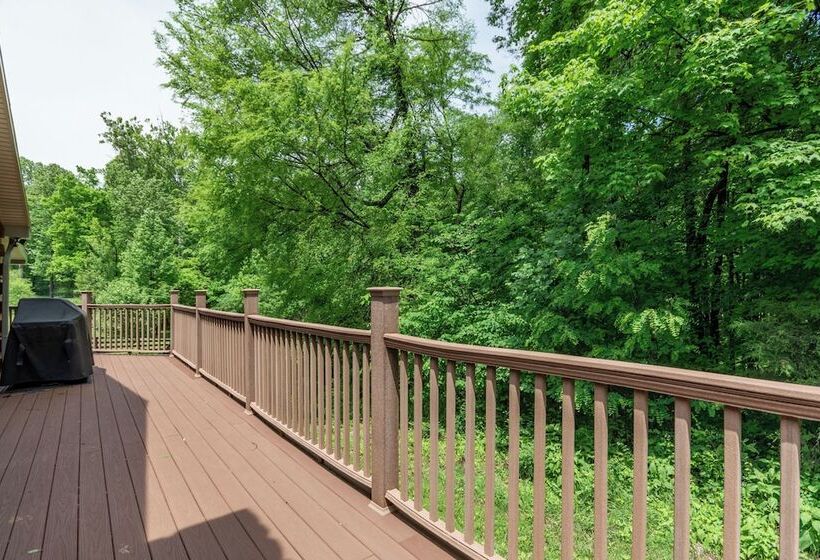 22 Acre Home On Bourbon Trail W/ Sunroom!