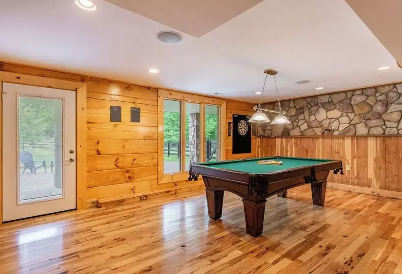 22 Acre Home On Bourbon Trail W/ Sunroom!