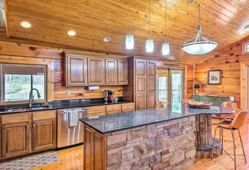 22 Acre Home On Bourbon Trail W/ Sunroom!