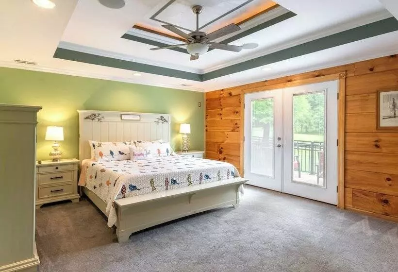 22 Acre Home On Bourbon Trail W/ Sunroom!