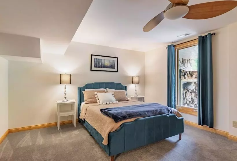 22 Acre Home On Bourbon Trail W/ Sunroom!