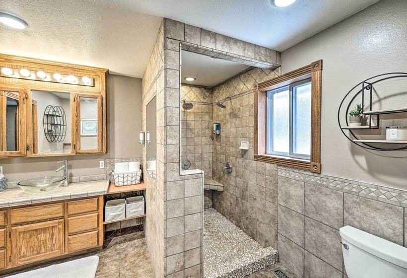 Kooskia Sanctuary W/ Patio, Fire Pit & Grill!