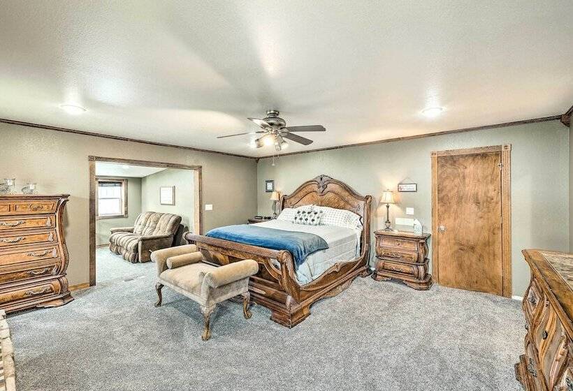 Kooskia Sanctuary W/ Patio, Fire Pit & Grill!