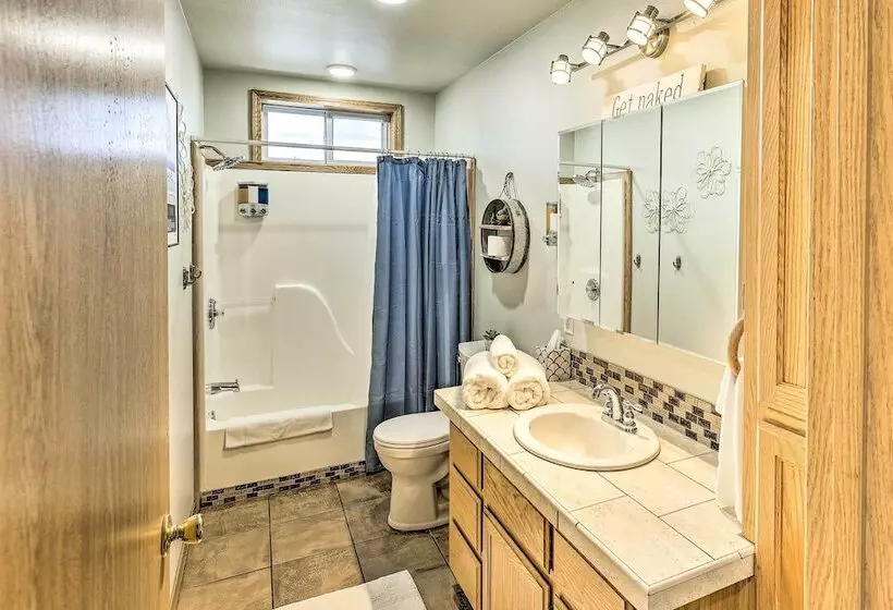 Kooskia Sanctuary W/ Patio, Fire Pit & Grill!