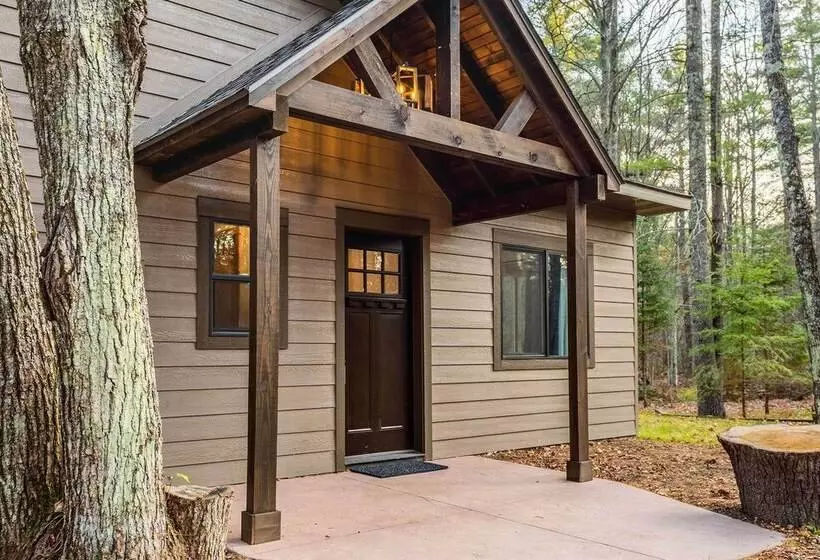 Lake Nelson Home W/ Dock & Fire Pit!