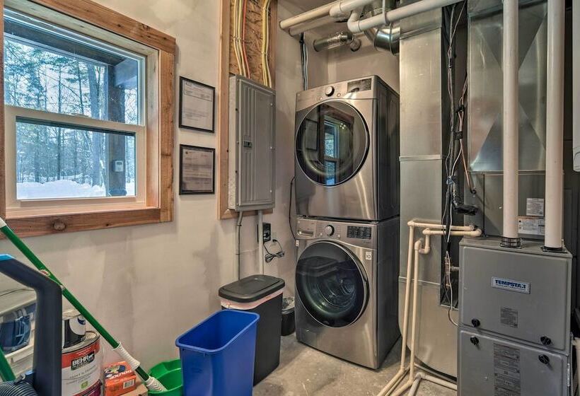 Lake Nelson Home W/ Dock & Fire Pit!