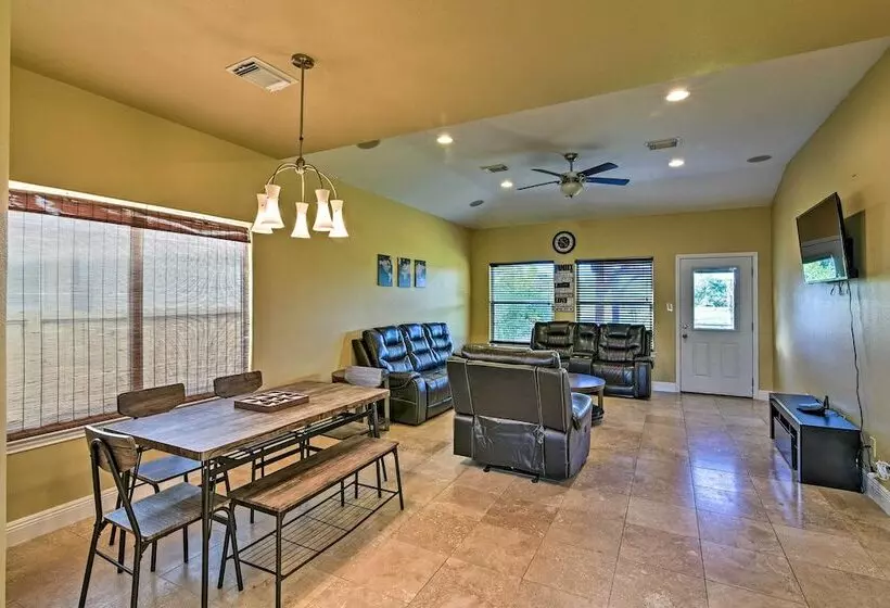 Walk To Ocean: Lakefront Dickinson Stucco House!