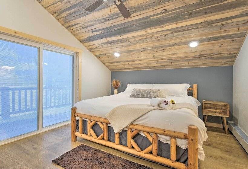 Lakefront Retreat W/ Patio, Grill + Boat Dock!