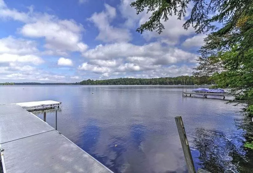 Land O  Lakes Hideaway W/ Boat Dock & Lake Views!