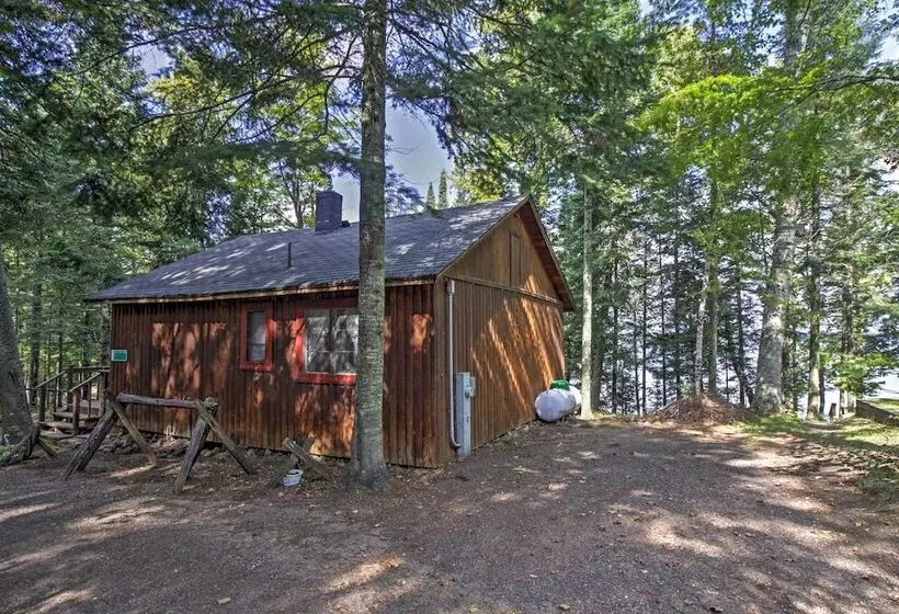 Land O  Lakes Hideaway W/ Boat Dock & Lake Views!