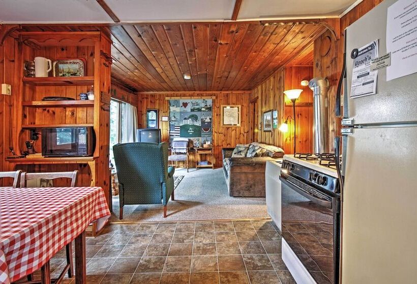 Land O  Lakes Hideaway W/ Boat Dock & Lake Views!