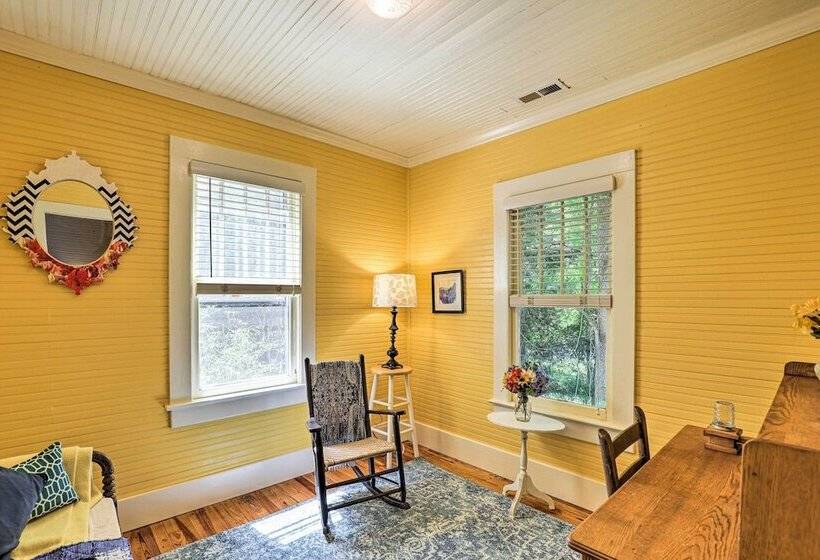 Momma Rhodes  Rustic Blue Ridge Cabin On 4 Acres