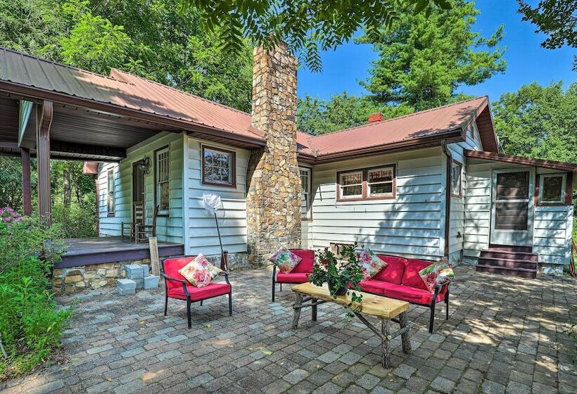 Momma Rhodes  Rustic Blue Ridge Cabin On 4 Acres