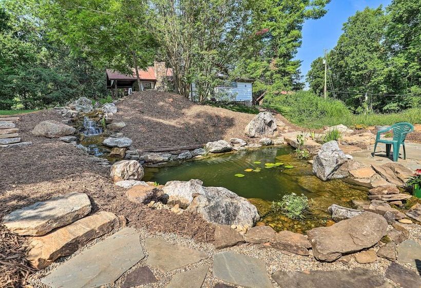 Momma Rhodes  Rustic Blue Ridge Cabin On 4 Acres