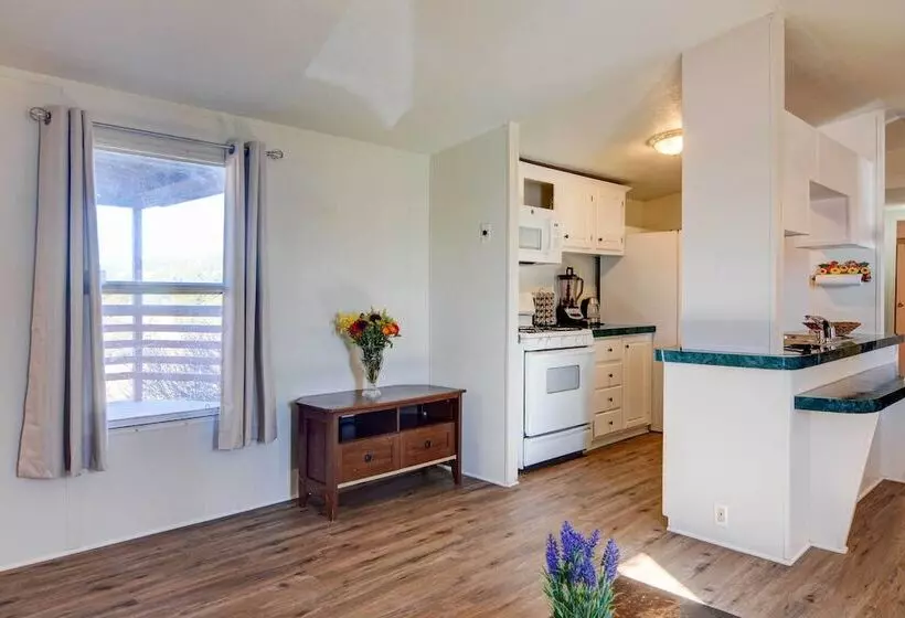 Peaceful Sandia Park Retreat W/ Deck & Views!