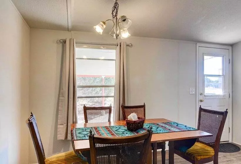 Peaceful Sandia Park Retreat W/ Deck & Views!