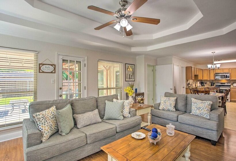 Peaceful Waxahachie Home W/ Private Backyard!